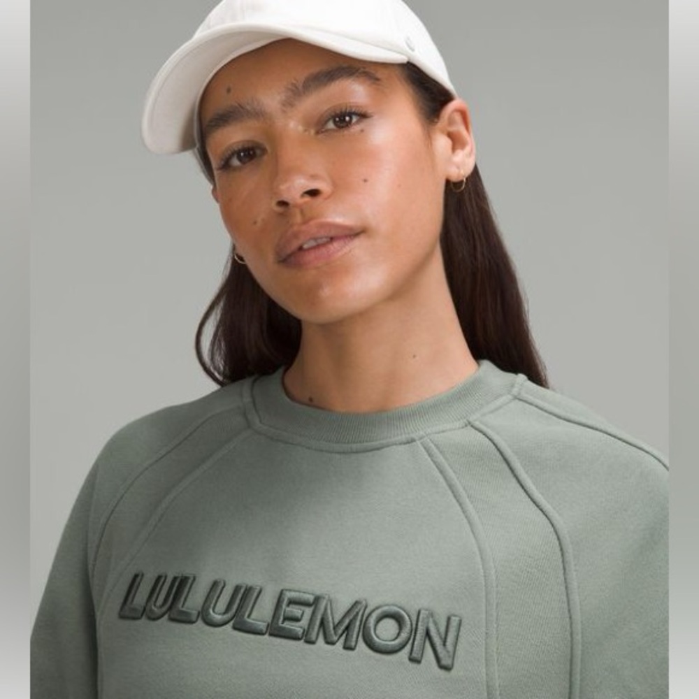 lululemon Scuba Oversized Pullover
Wordmark